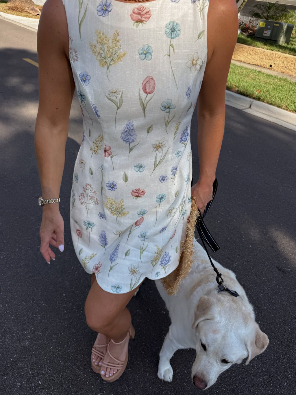 Jackie Floral Linen Scallop Mini
