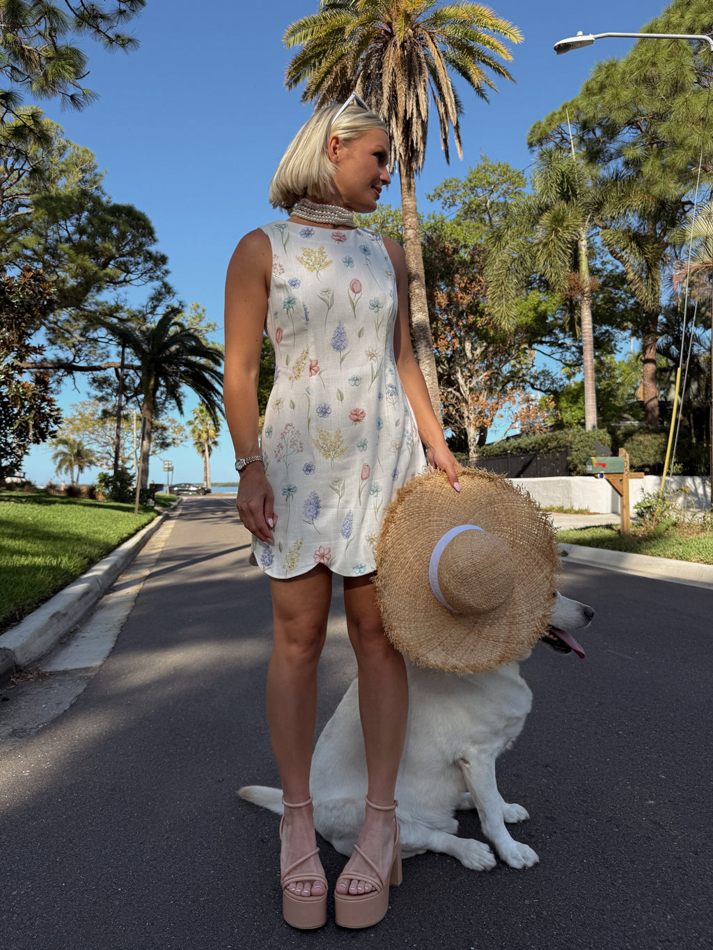 Jackie Floral Linen Scallop Mini