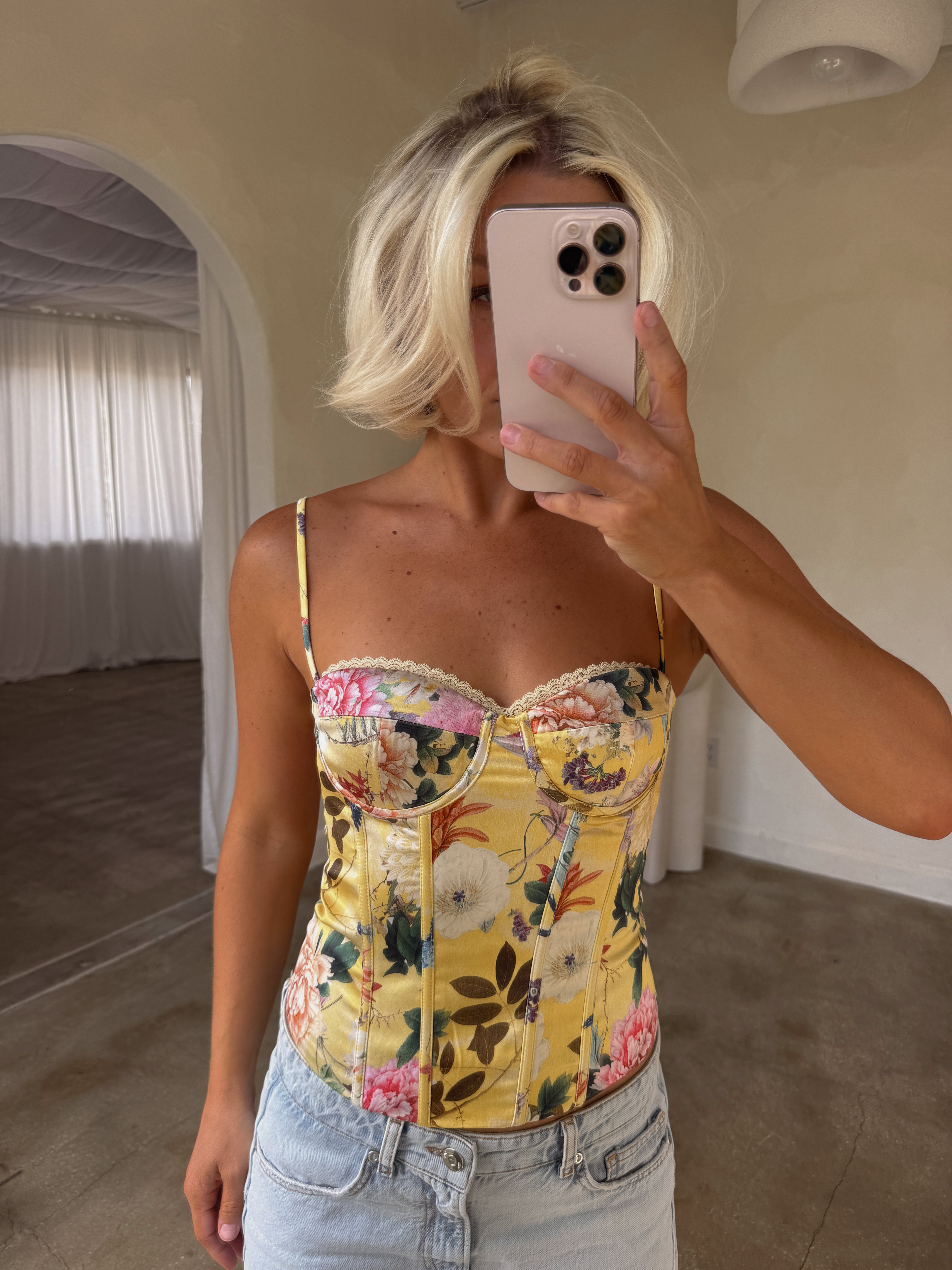 Eli Bustier - Kendall Yellow