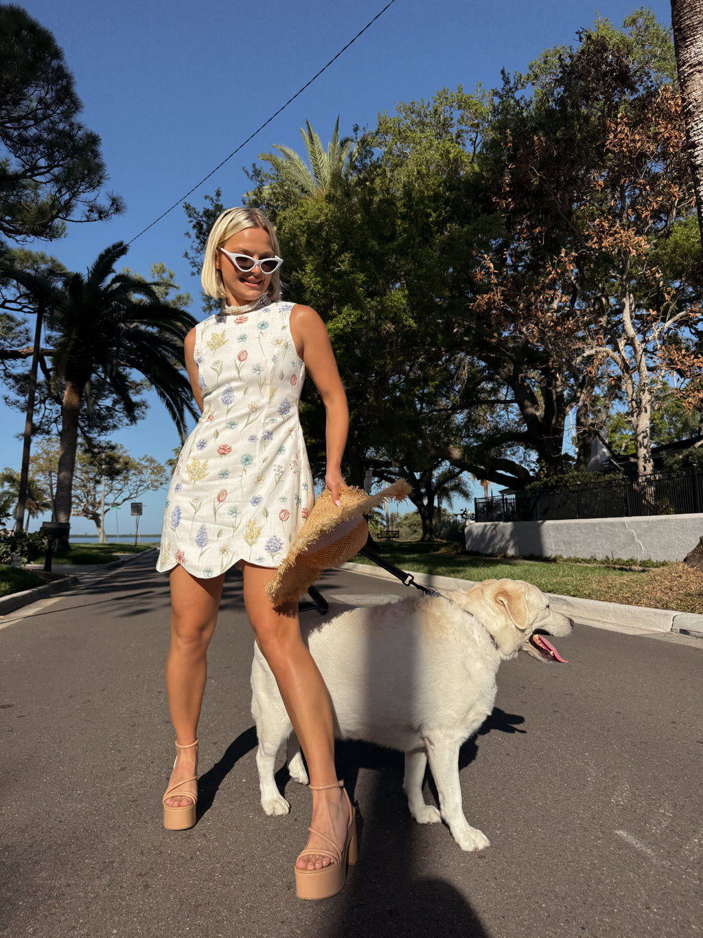 Jackie Floral Linen Scallop Mini
