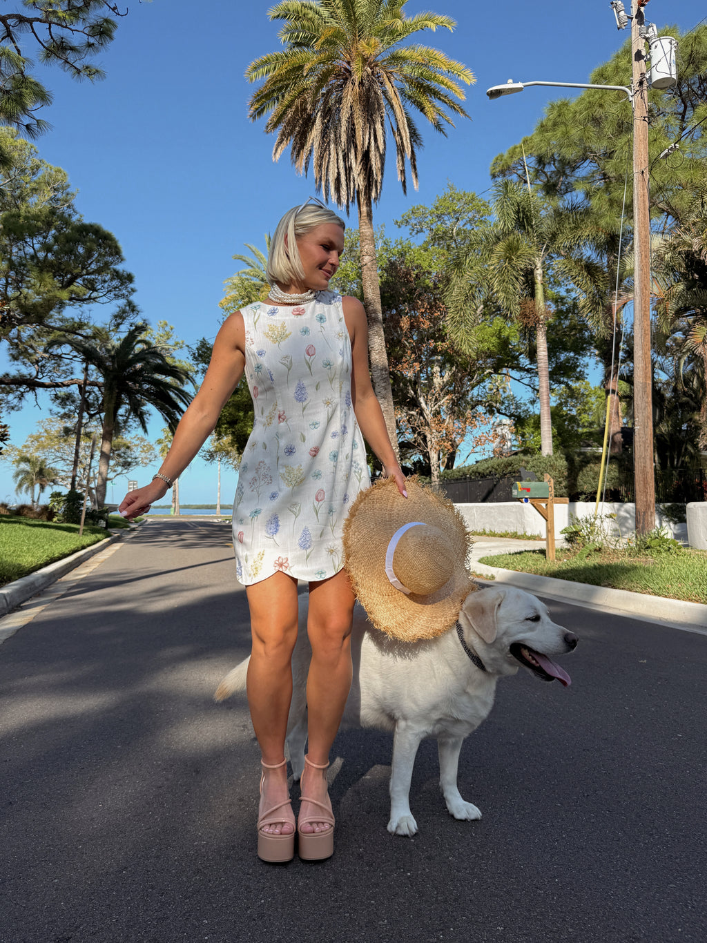 Jackie Floral Linen Scallop Mini