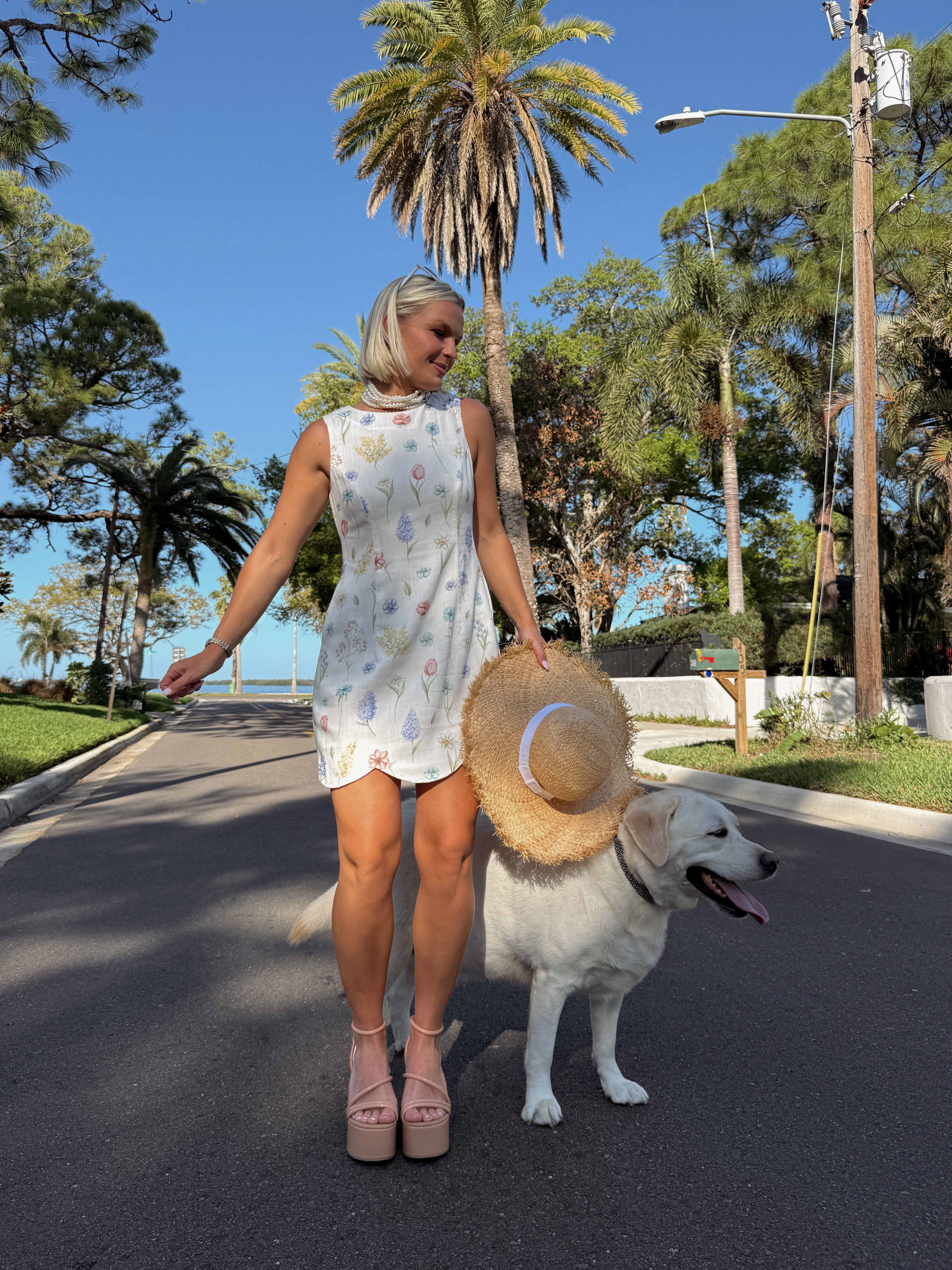 Jackie Floral Linen Scallop Mini